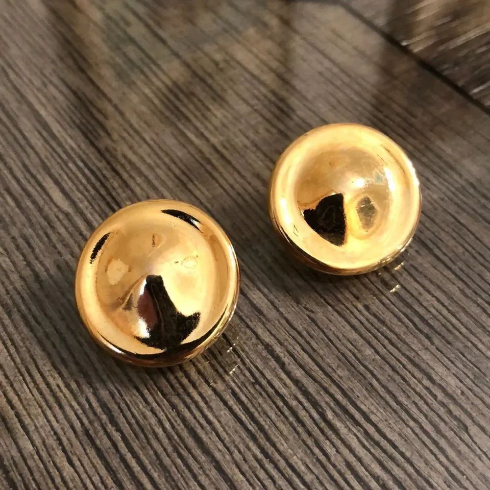 Vintage Round Disc Polished Goldtone Earrings